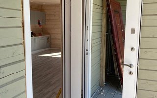 дверь стальная с зеркалом в полный рост для загородного дома